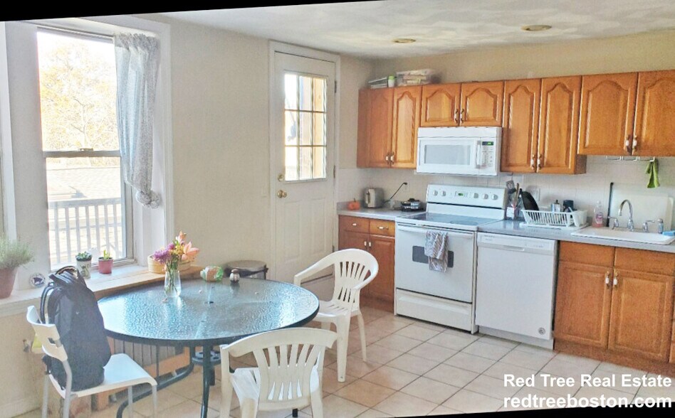 Building Photo - 154 Harvard St