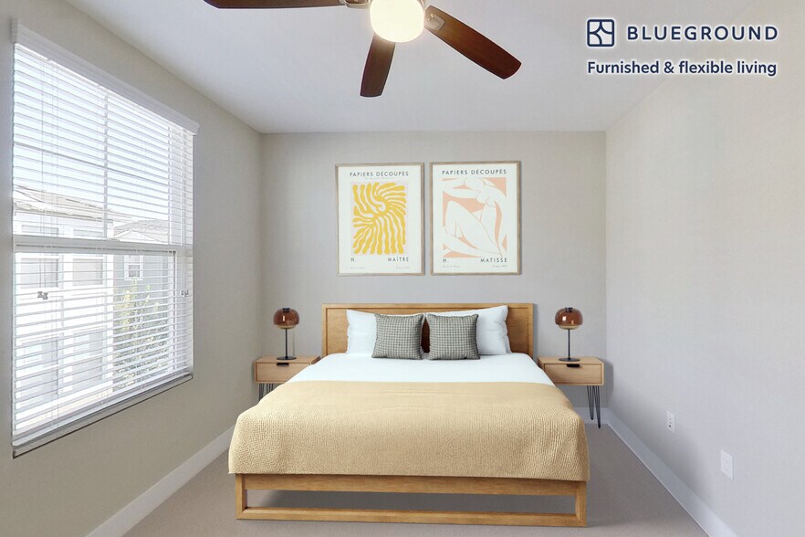 Building Photo - 1000 Lupine-SI FL3-ID10362A