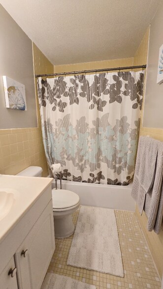 Building Photo - 2750 Ocean Shore Blvd