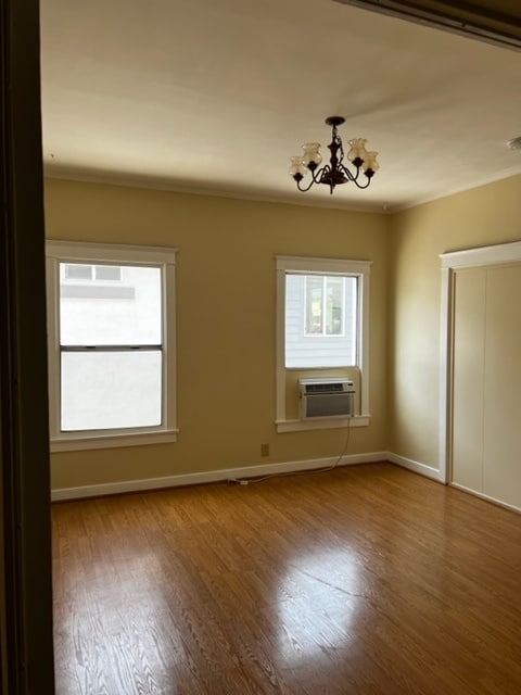 Living Room - 959 N Wilton Pl