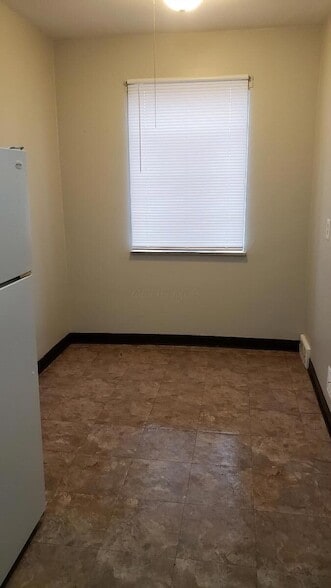 Building Photo - 1157 Bryden Rd