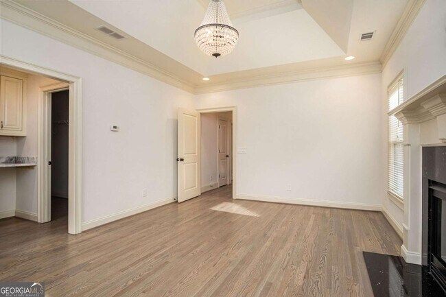 Building Photo - 208 Clarion Ave