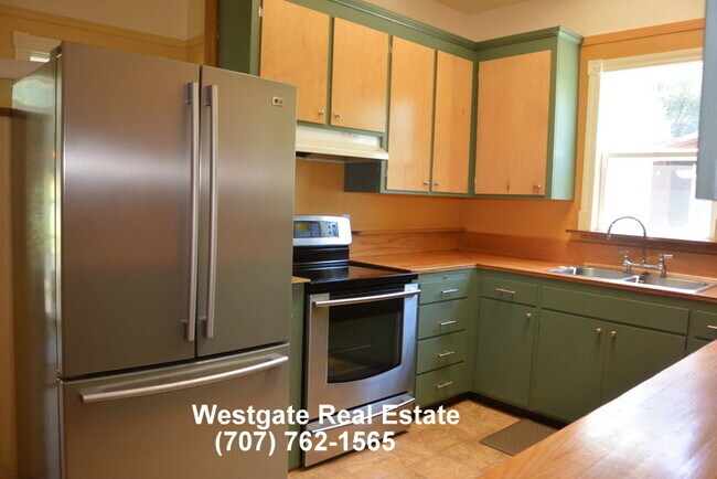 Building Photo - 3740 Roblar Rd