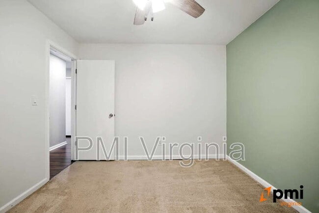 Building Photo - 4052 Peridot Dr