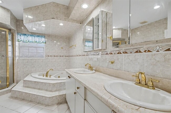 Building Photo - 5936 SW 29th St