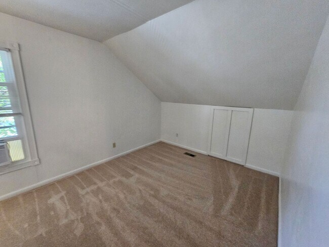 Building Photo - Lynbrook Landing