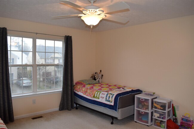 Building Photo - 5367 Palmer Ln
