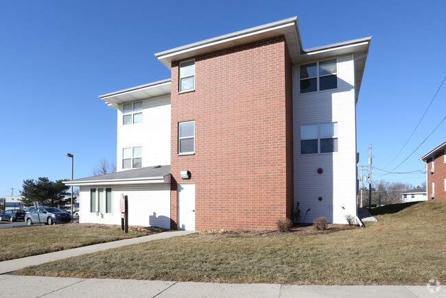 Building Photo - Sunset Heights Apartments