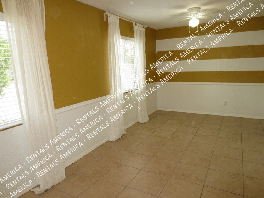 Building Photo - 13410 N 41st Pl