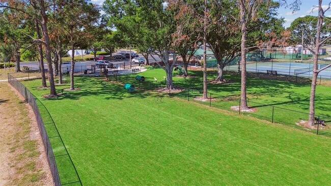 Building Photo - 12803 Longcrest Dr