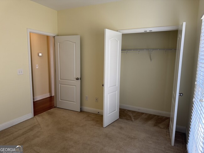 Building Photo - 1040 Willowynd Point