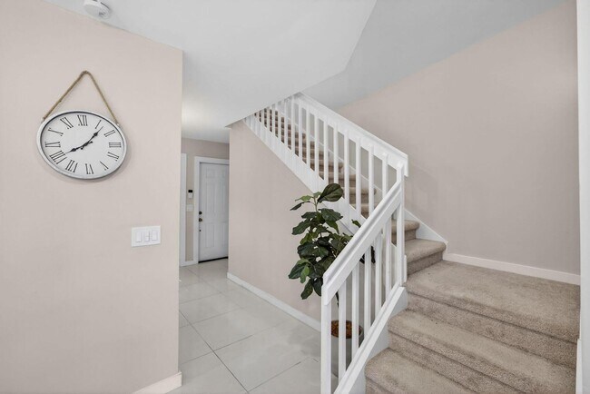 Building Photo - 2320 Treasure Isle Dr