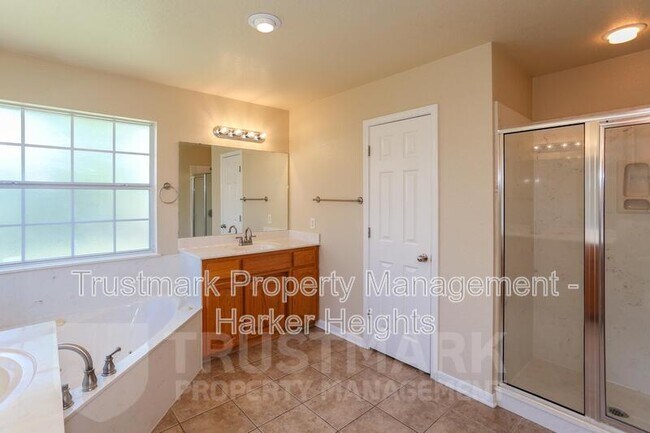 Building Photo - 2500 Bachelor Button Blvd