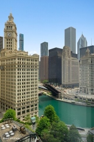 Building Photo - 403 N Wabash Ave