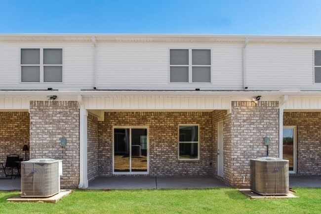 Building Photo - Madison - East Limestone
