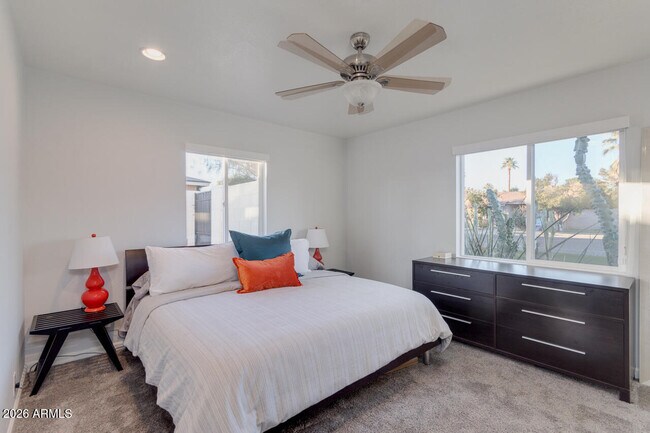 Building Photo - 6929 E 6th St