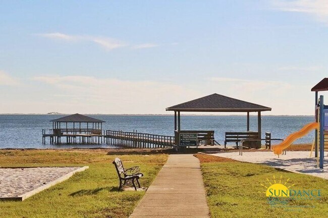 Building Photo - Holley by the Sea home with Solar Energy!