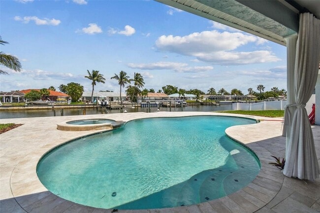 Building Photo - 4328 40th St S