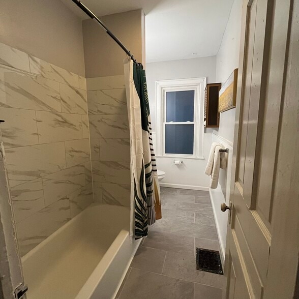 Building Photo - 580 Potomac Ave