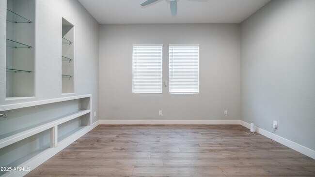 Building Photo - 23080 E Carriage Wy