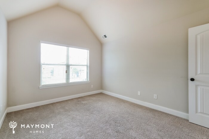 Building Photo - 3302 Veranda Way