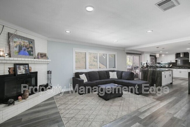 Building Photo - 25502 Jaclyn Ave