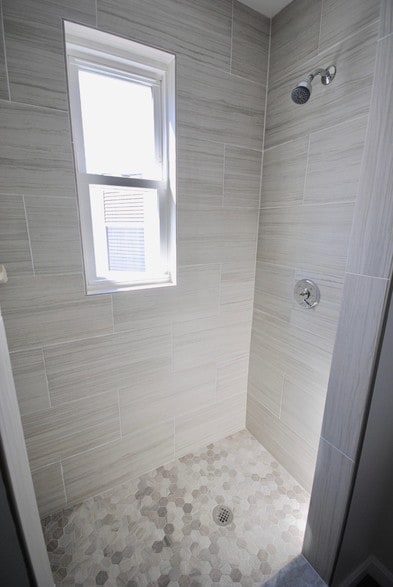 Building Photo - 15 Cawfield St