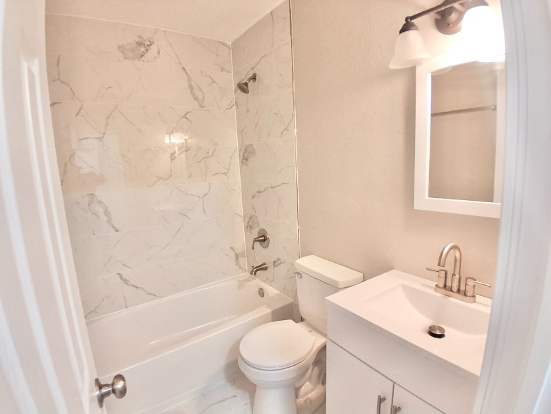 Building Photo - 4327 Ericson Dr