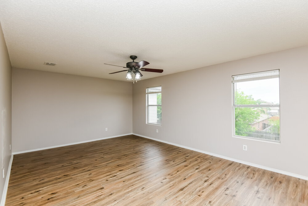 Building Photo - 4329 Meadowknoll Dr