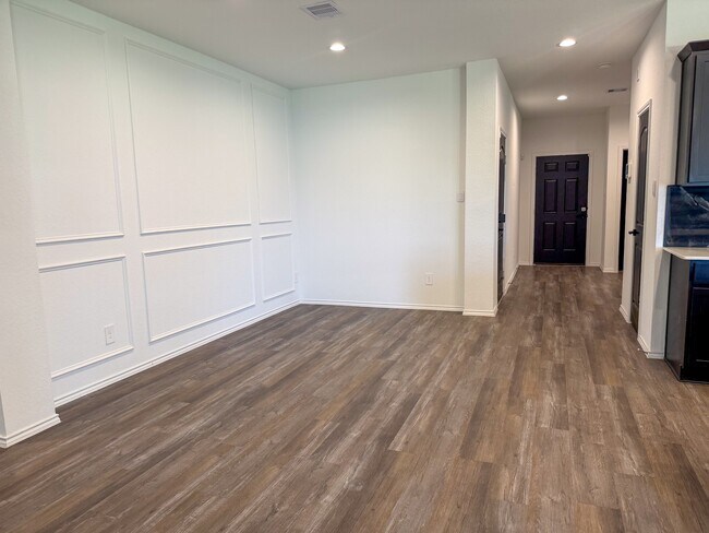 Building Photo - 3101 Emerald Ocean Dr