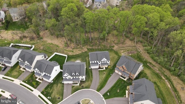 Building Photo - 7679 Cross Creek Dr