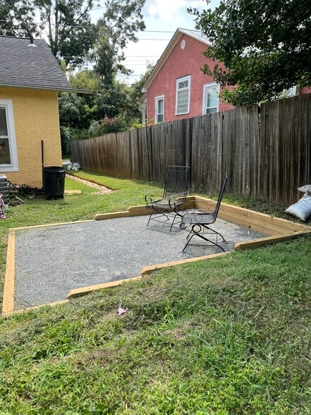 fire pit! - 719 Altavista Ave