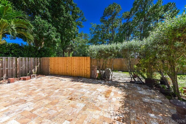 Building Photo - 13442 Northumberland Cir