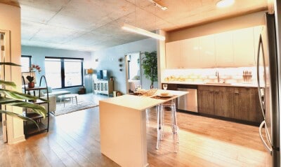 Building Photo - 1029 W Addison St