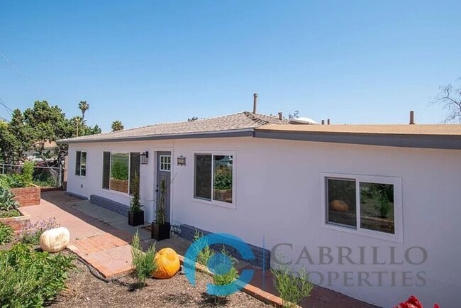 Building Photo - 6311 Inman St