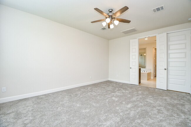 Building Photo - 3223 Rockrose Pl