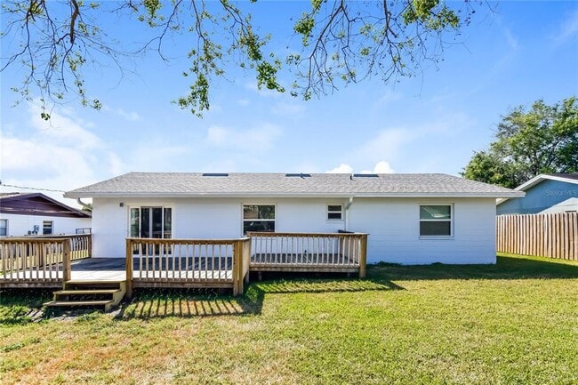 Building Photo - 2112 Sylvester Ct