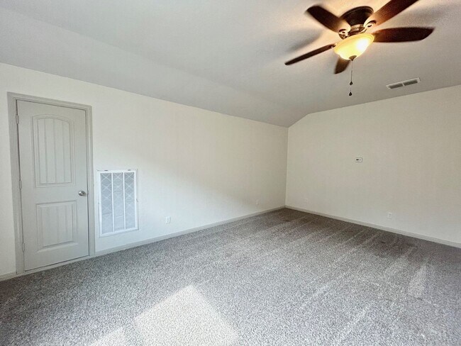 Building Photo - Beautiful 4BED/3BATH House for Rent! Avail...