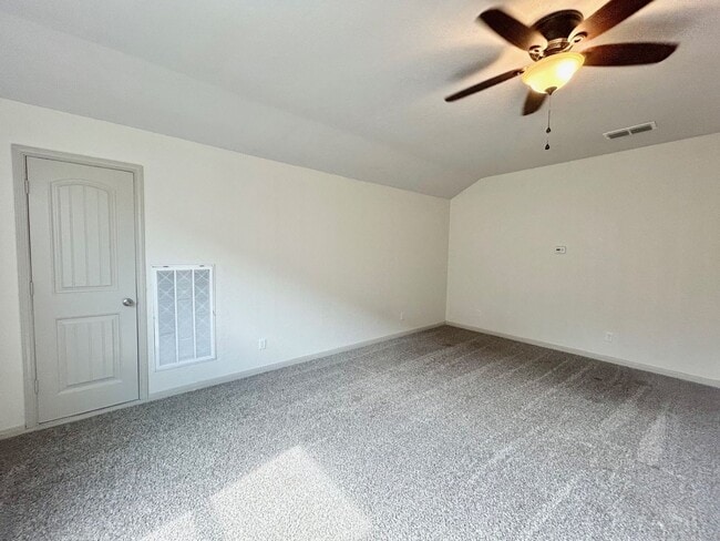 Building Photo - Beautiful 5BED/3BATH House for Rent! Avail...