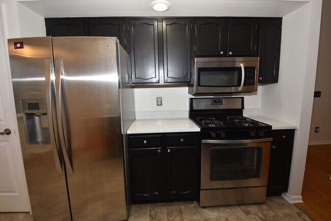 Building Photo - Cross Creek 4 bedroom home