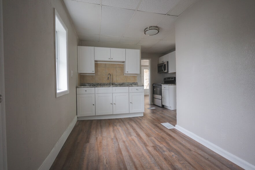 Building Photo - 1207 Fulton Rd NW