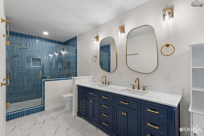 Building Photo - 1644 Ardath Ave