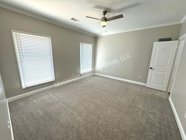 Building Photo - 4BD/4.5BA FOR RENT