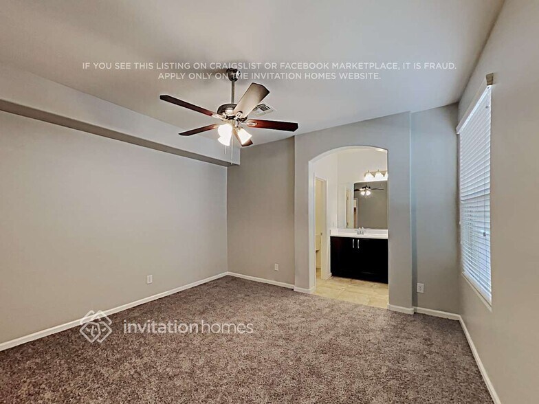 Building Photo - 3394 E Liberty Ln