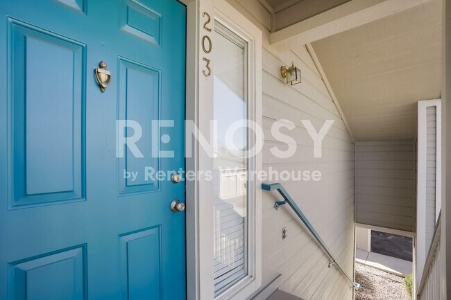 Building Photo - 2 Bed 2 Bath | Highlands Ranch | AVAILABLE NOW