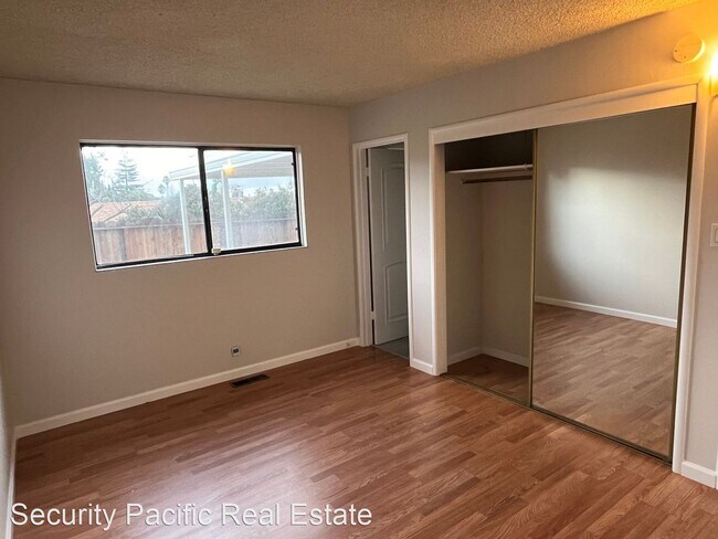 Building Photo - 3 br, 2 bath House - 2722 Moyers Rd.