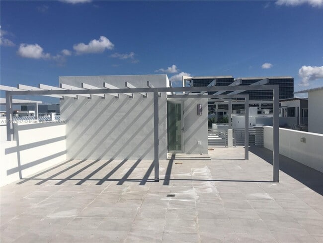 Building Photo - 8258 NW 33rd Terrace