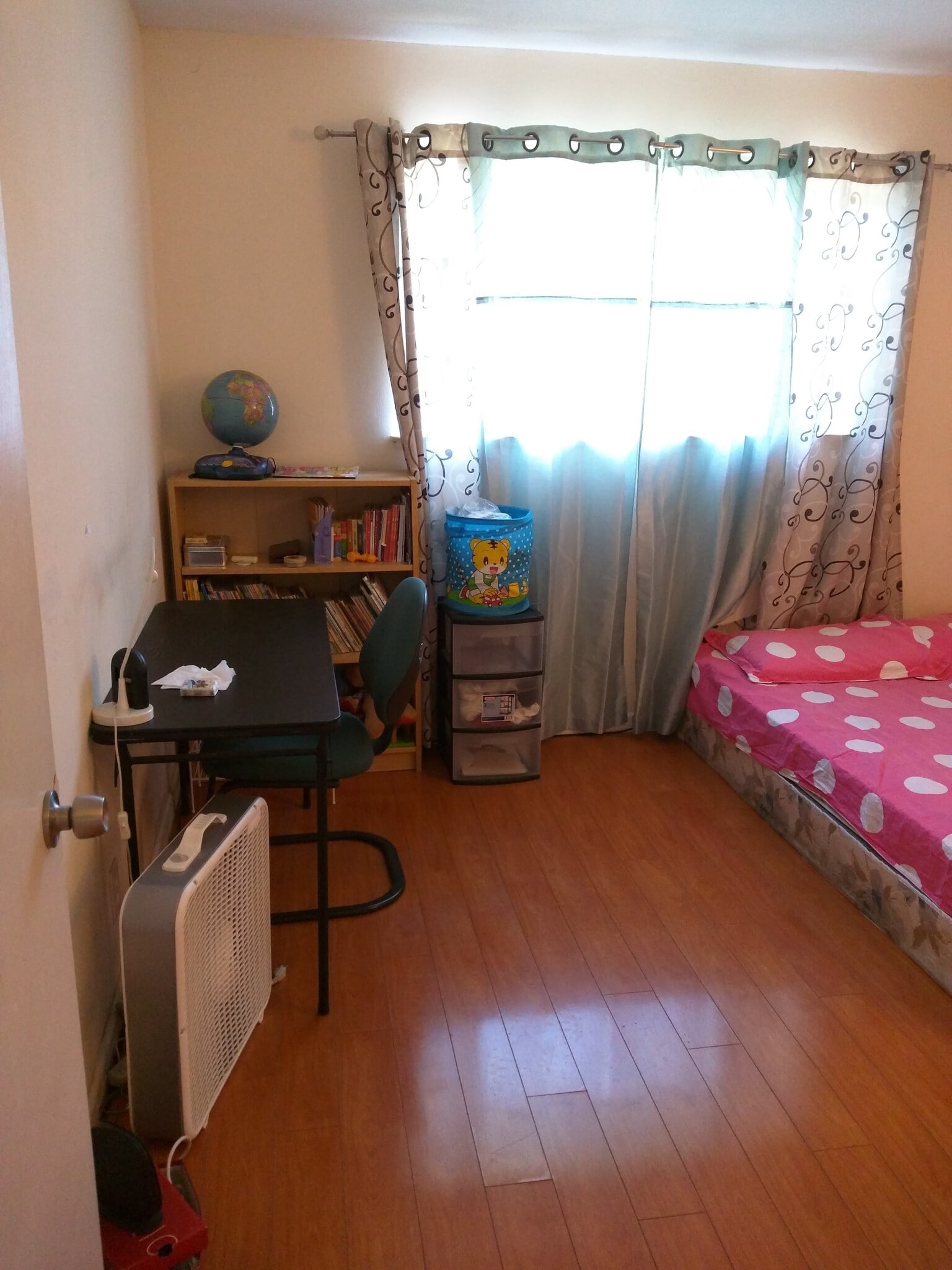 Building Photo - 879 Bing Dr