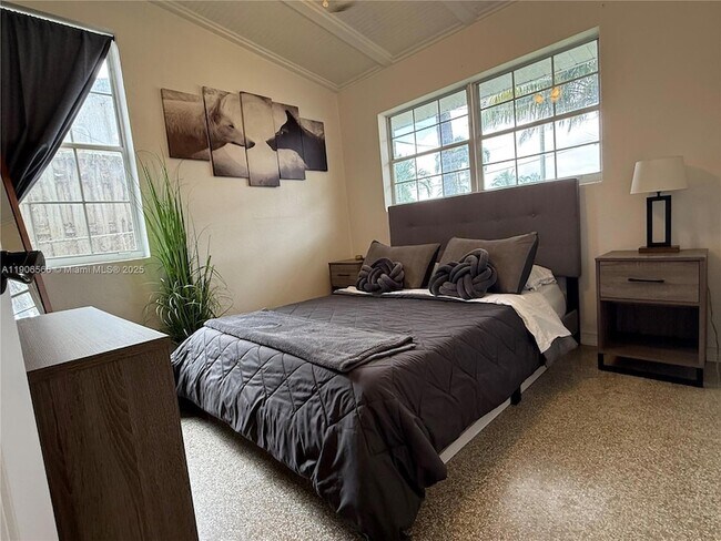 Building Photo - 2524 Key Largo Ln