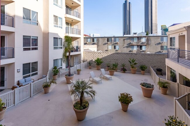 Building Photo - ***OPEN HOUSE  06/01/26 @ 2 PM*** MARINA DISTRICT HIDDEN GEM!!! STEPS FROM GASLAMP QUARTER, 2 /2,...